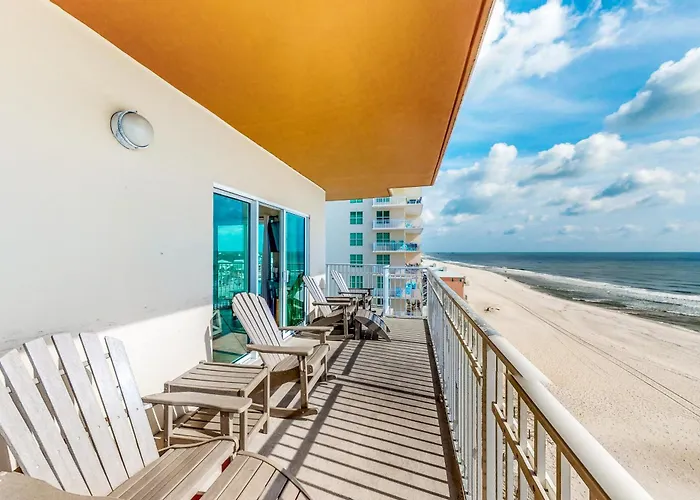 Crystal Shores West